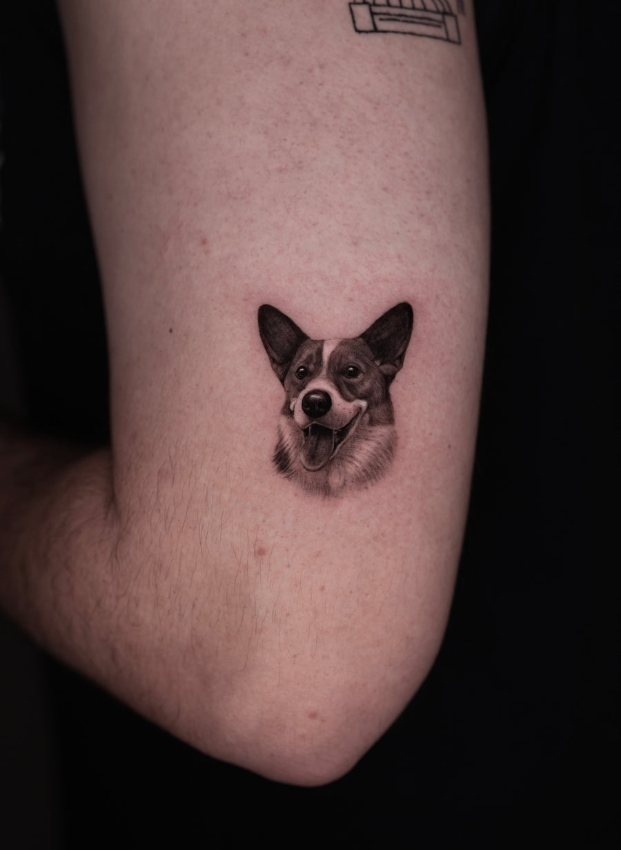 Iro — fine line tattoo