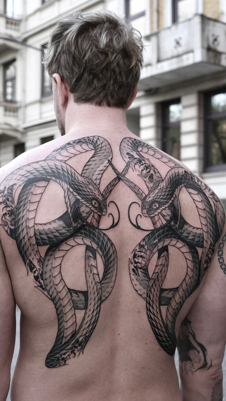 Marvin, Dotwork - illusttrative blackwork tattoo artist at Hanok Studio